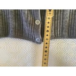 grijze dames trui medium aan 5 euro